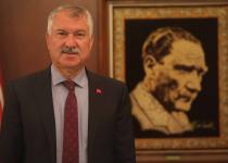 İşçiler dünyayı inşa edenlerdir