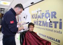 Eğlence Köyü öğrencilerinin saç tıraşı ve kuaförlük hizmeti Büyükşehirden
