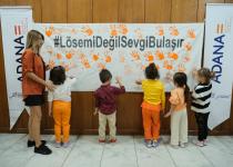 Turuncu Ellerle İz Bıraktılar: Lösemi Değil Sevgi Bulaşır