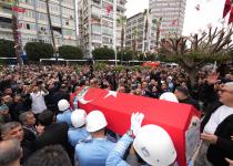 Samet Güdük Gözyaşları, Karanfiller Ve Dualarla Son Yolculuğuna Uğurlandı