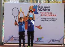 Adana’da tenis rüzgarı esti