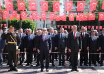 Başkan Zeydan Karalar, Vali Yavuz Selim Köşger ve Kent Protokolü Resmi Törenlerle 30 Ağustos Zafer Bayramı’nı Kutluyor