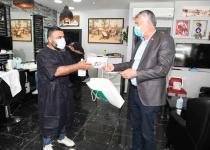 Büyükşehir’den berber ve kuaförlere hijyen malzemesi