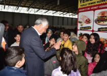 Başkan Zeydan Karalar Depremzede Vatandaşların Yanında